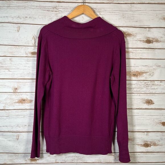 🎇CLEO Long Sleeve with bunched up neck Magenta Purple size Medium - Picture 2 of 8